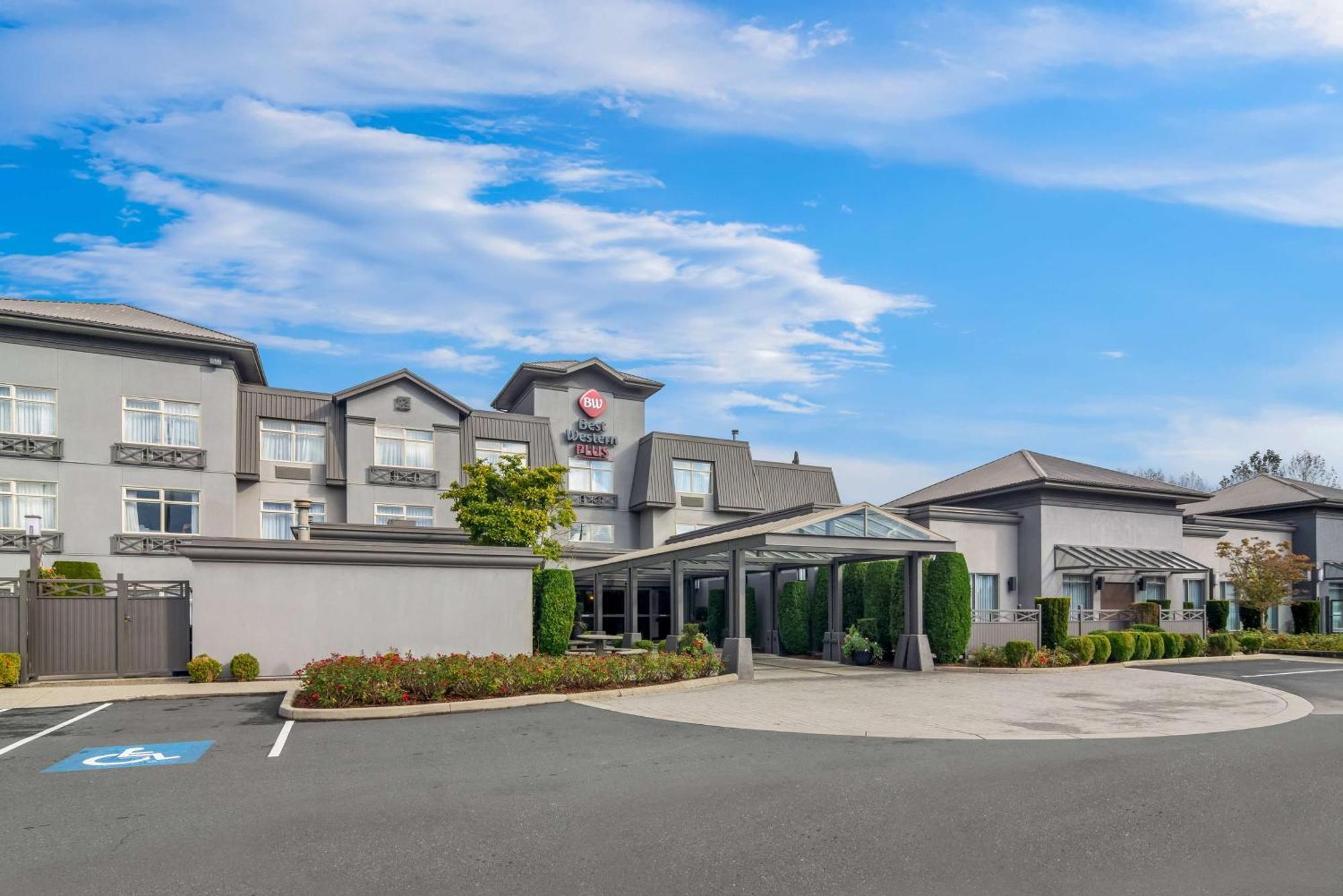 เบสต์ เวสเทิร์น พลัส พิตต์ เมดโดว์ อินน์ แอนด์ สวีท Pitt Meadows ภายนอก รูปภาพ